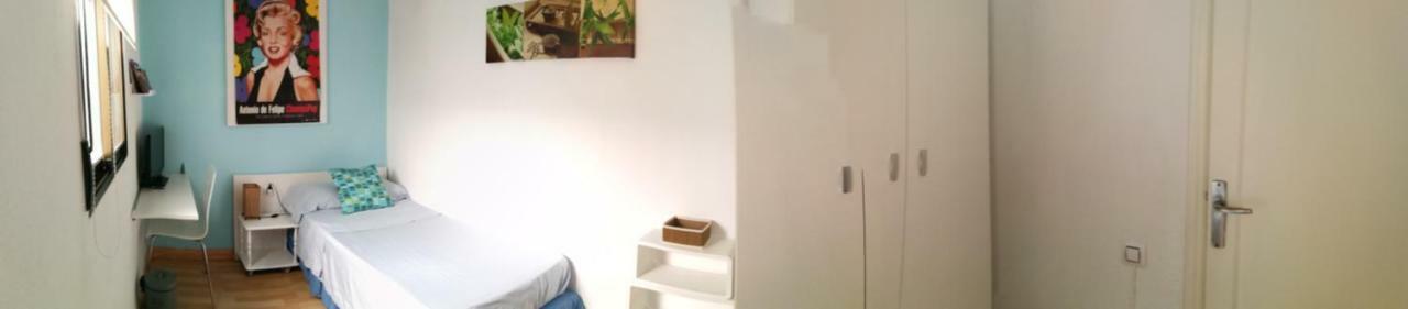Habitacion Junto Torres Serranos Valencia Exterior photo